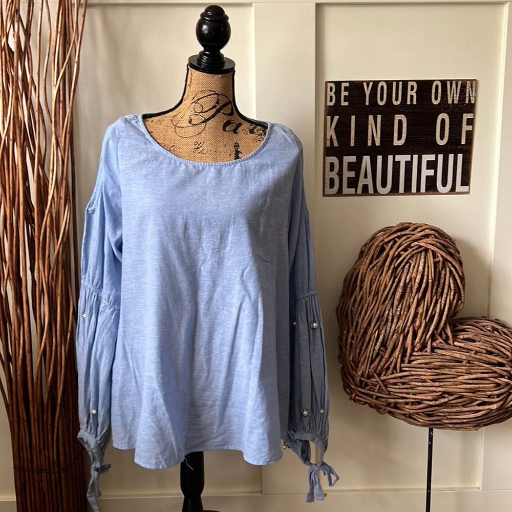 Moda Luxe Blue Chambray Puffed Embellished Sleeve Top